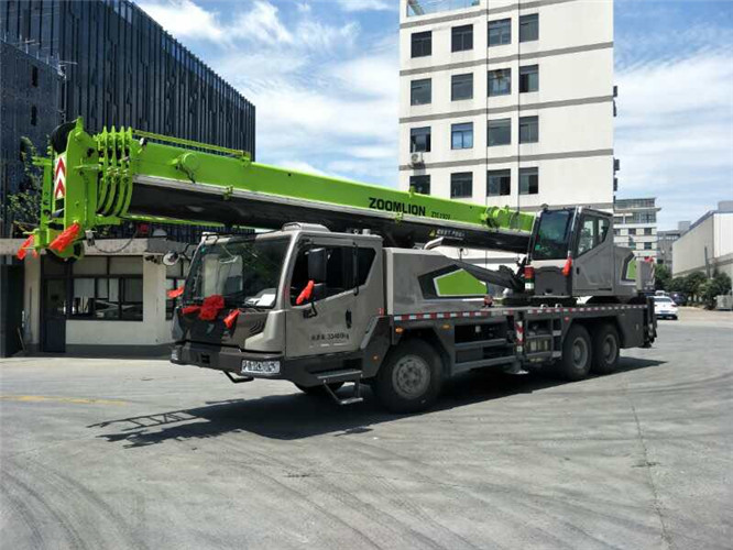双峰县跨街广告牌的高空安装注意事项